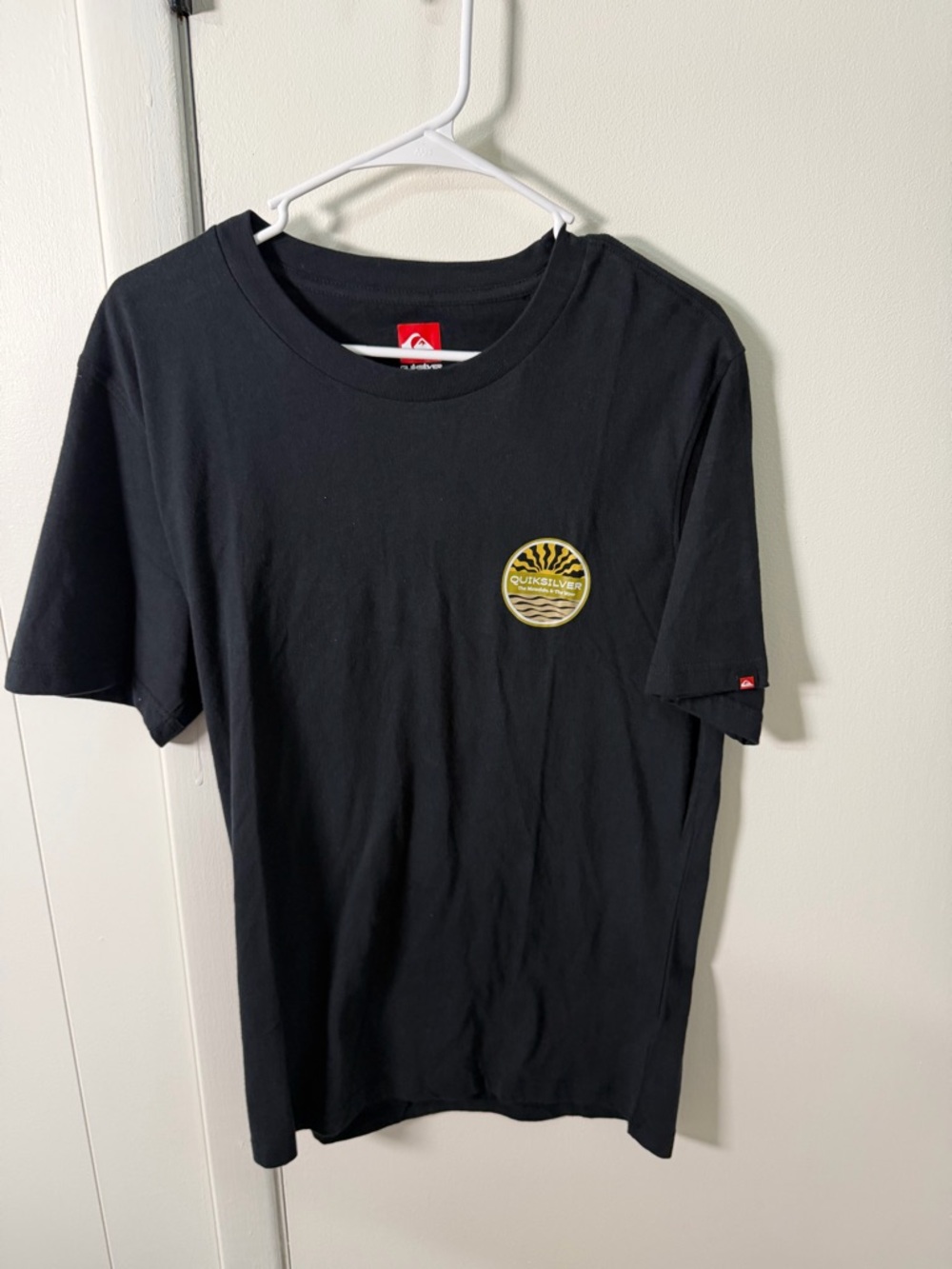 Quiksilver T‑Shirt | Men’s Medium | Black | NWT
